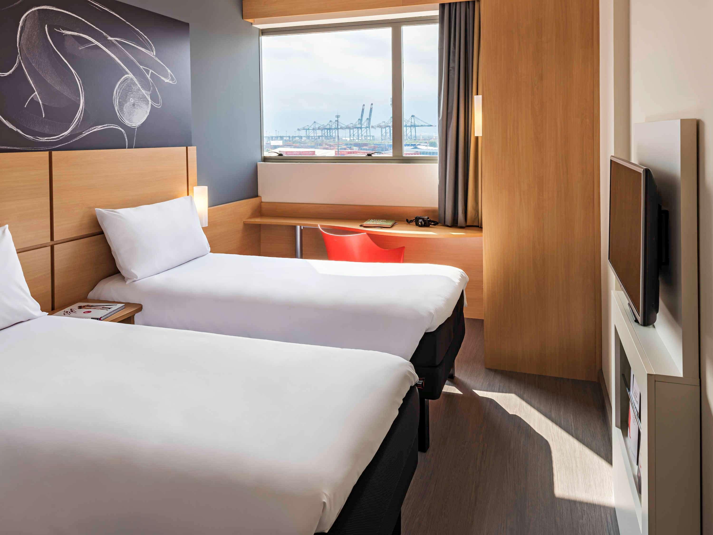 Ibis Santos Valongo Hotel Екстериор снимка